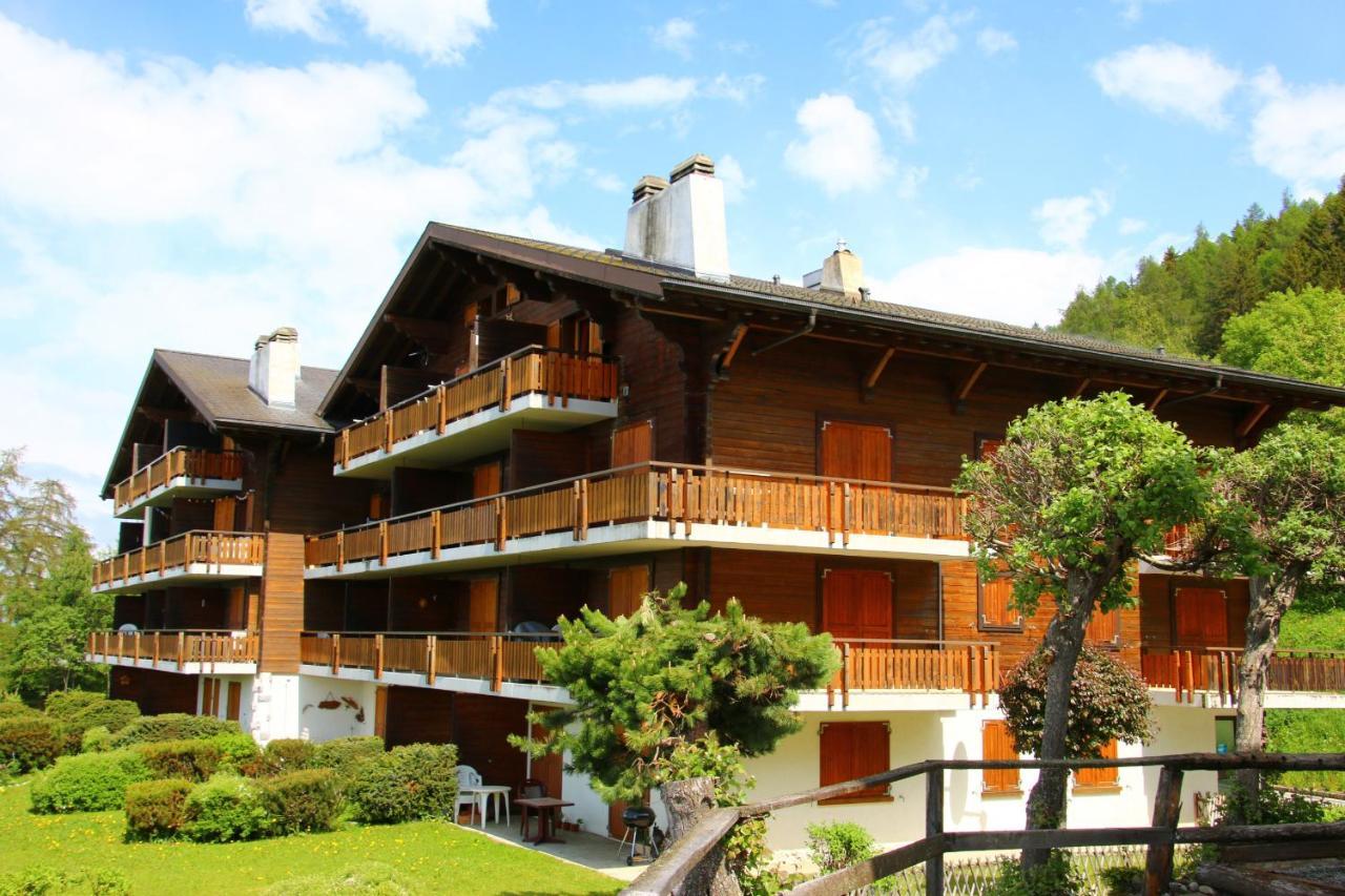 Mayens de l'Ours MOUNTAIN&CENTER apartments by Alpvision Résidences Agettes Extérieur photo